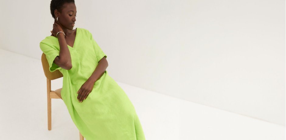 Im Trend - weites Kaftan-Kleid aus reinem Leinen - limonengrün