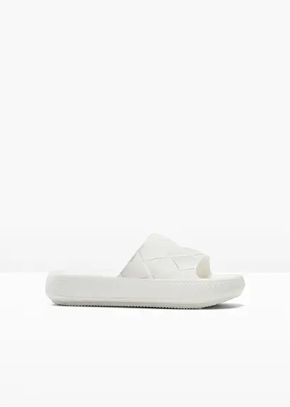 Plateau Pantolette in weiß von vorne - bonprix Plateau Pantolette in weiß von vorne - bonprix