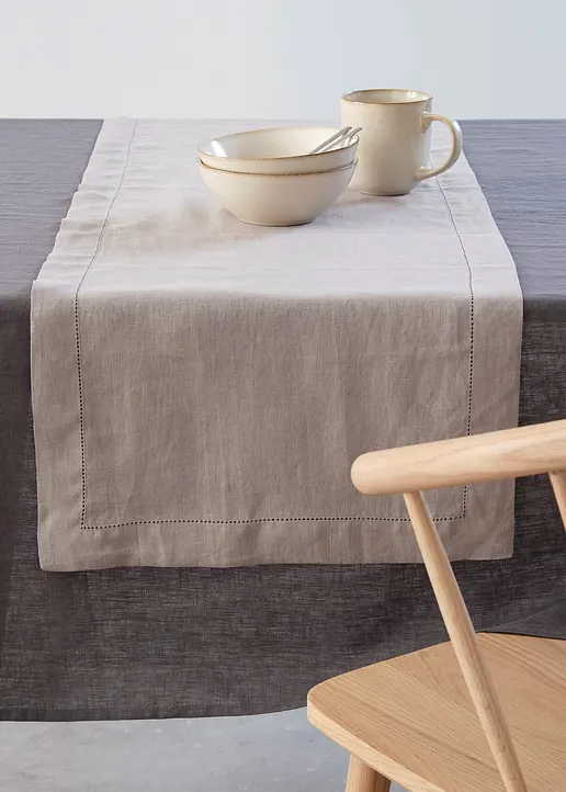 Leinen Tischläufer in beige von vorne - bonprix Leinen Tischläufer in beige von vorne - bonprix