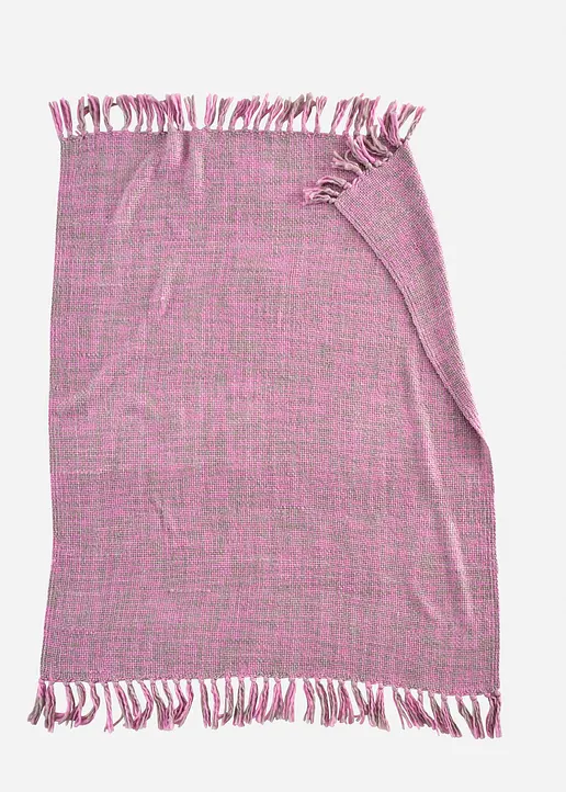 hochwertige Kuscheldecke mit Fransen in rosa von vorne - bonprix hochwertige Kuscheldecke mit Fransen in rosa von vorne - bonprix