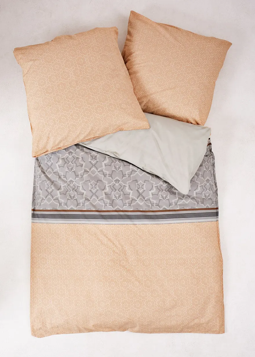 Perkal Bettwäsche mit Streifen und Ornamenten in braun von vorne - bonprix Perkal Bettwäsche mit Streifen und Ornamenten in braun von vorne - bonprix