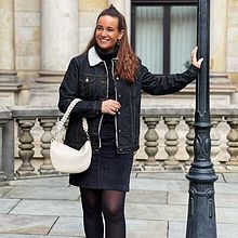 Damen - Strickkleid mit Rollkragen - schwarz