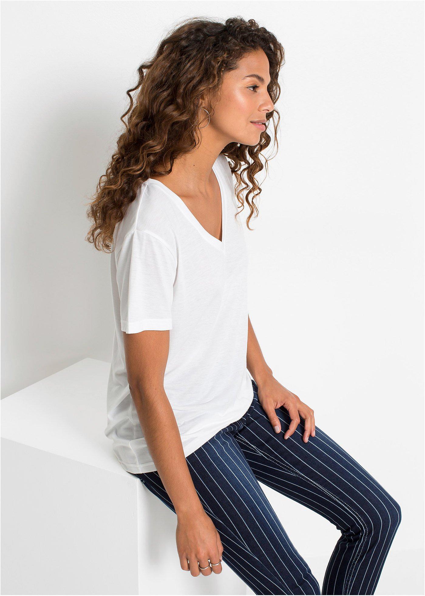 T-shirt z dekoltem w serek - Bonprix