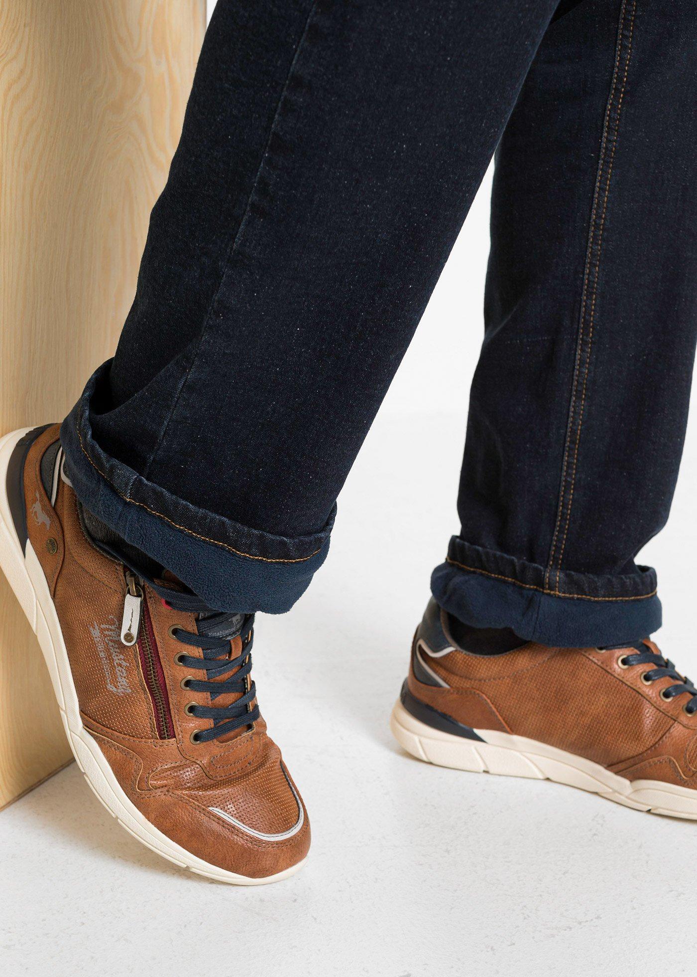 Dżinsy termiczne ze stretchem Classic Fit na ciepłej podszewce z polaru - Bonprix