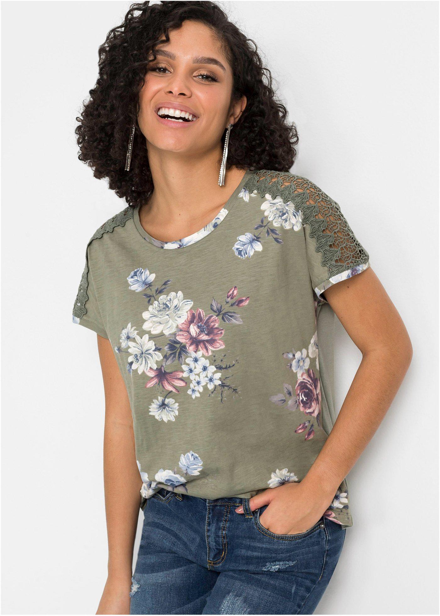 Shirt z nadrukiem i koronką - Bonprix