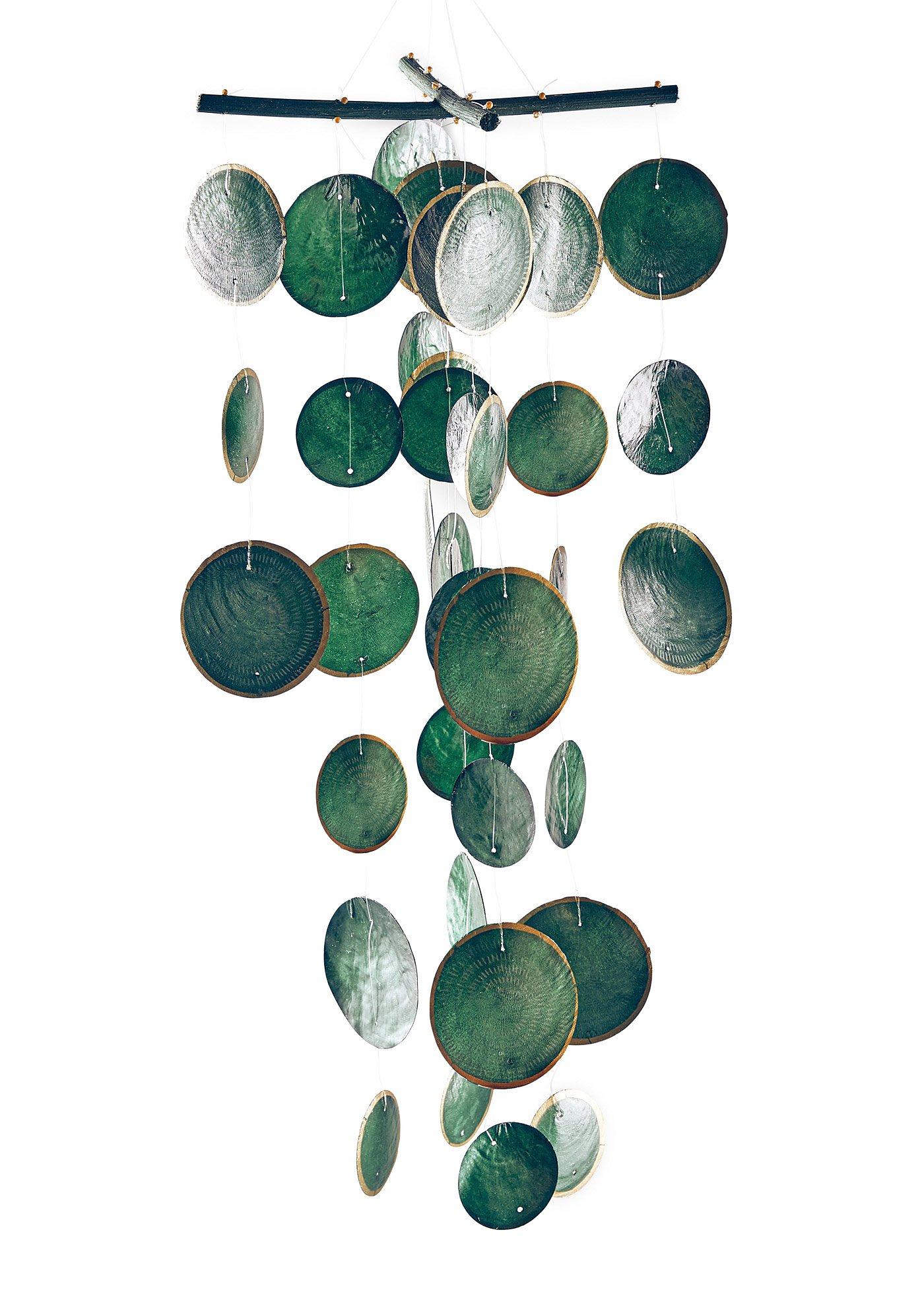 Gartendeko Windspiel mit Capizmuscheln