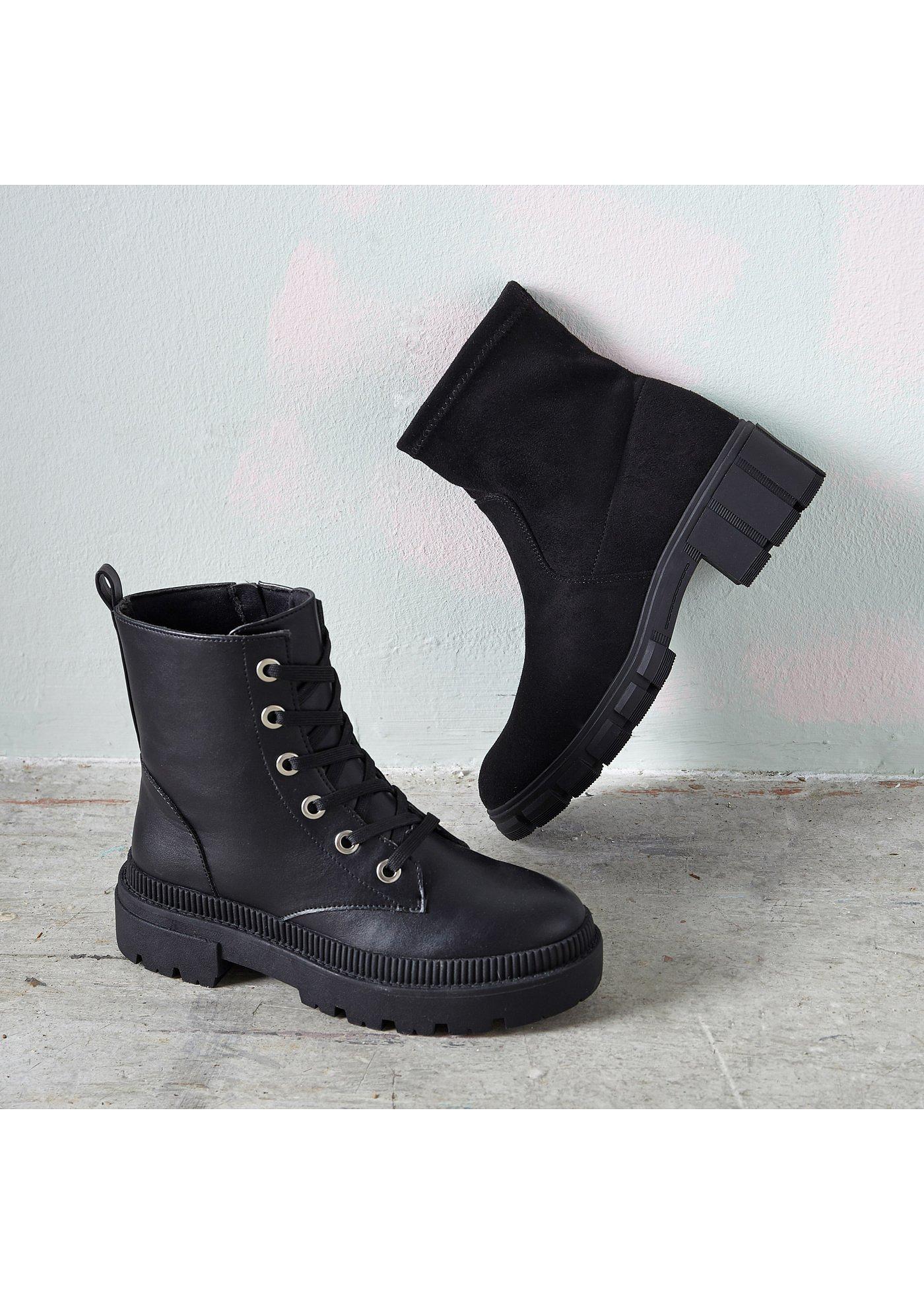 Botki sznurowane na profilowanej podeszwie - Bonprix