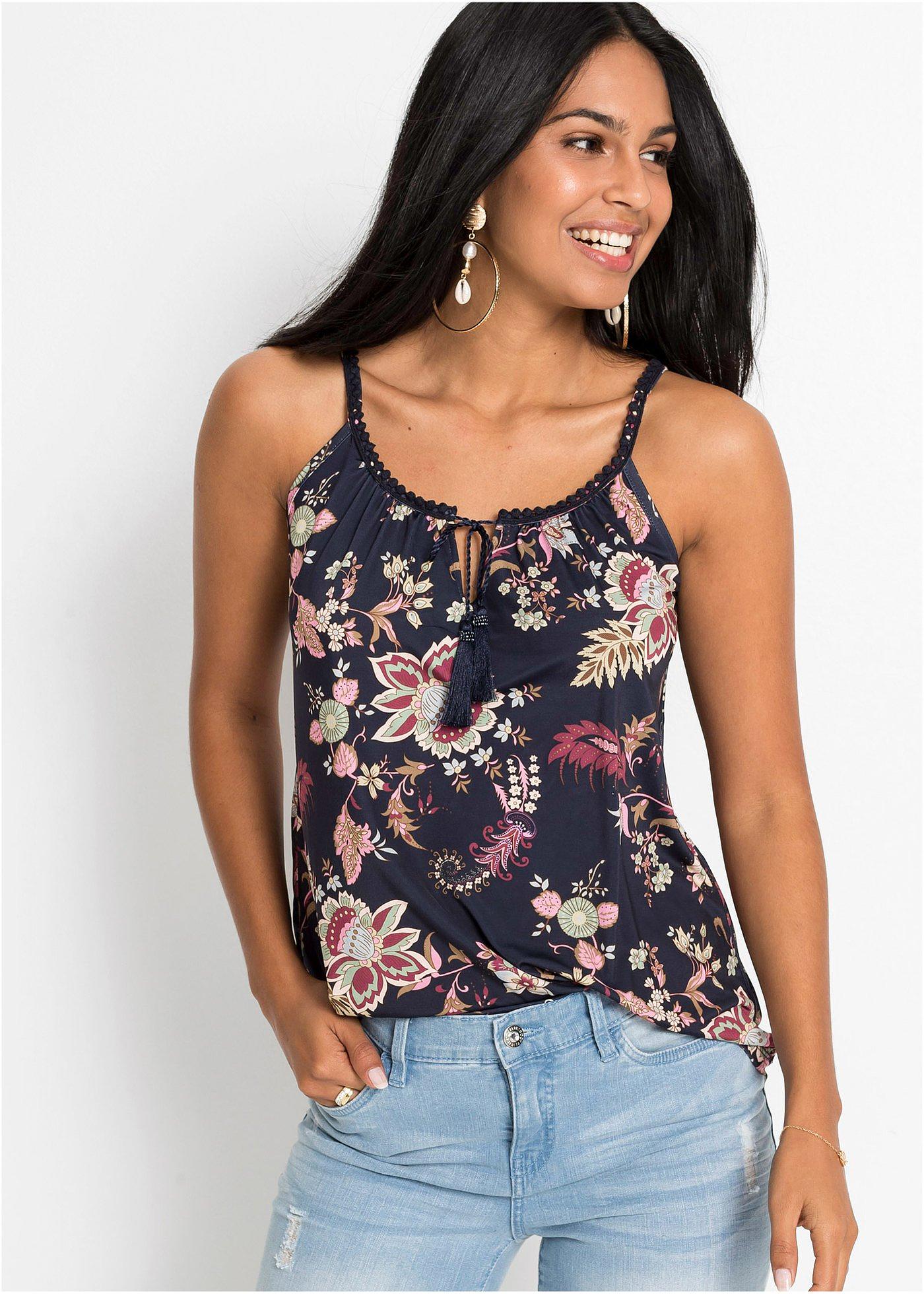 Top shirtowy w kwiaty - Bonprix