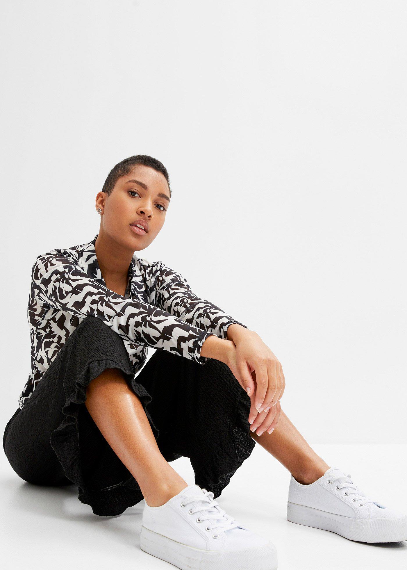 Spodnie z gumką w talii z teksturowanej krepy - Bonprix