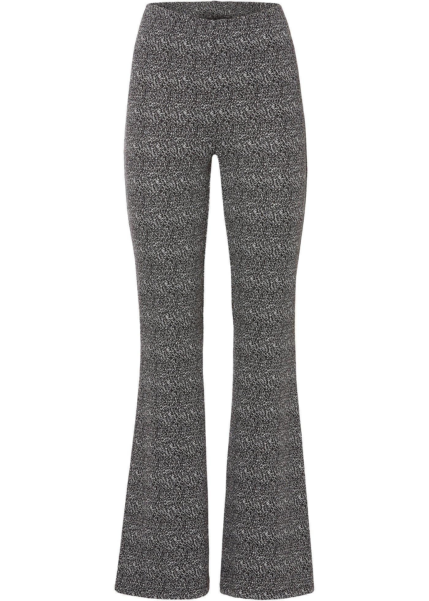 Hose mit ausgestelltem Bein