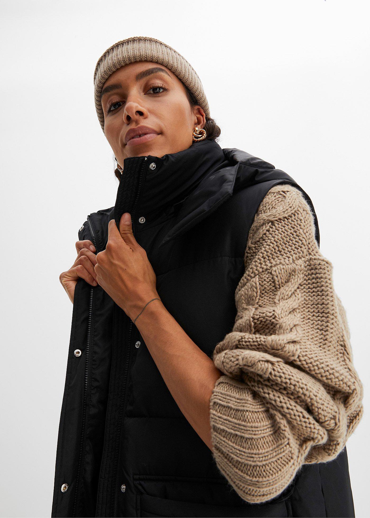 Kamizelka pikowana ocieplana z poliestru z recyklingu, z odpinanym kapturem - Bonprix