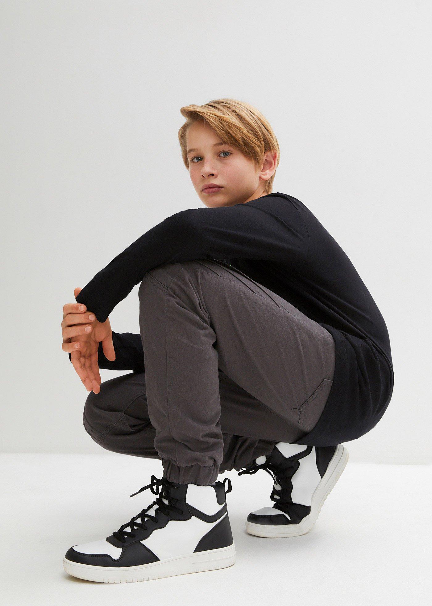 Spodnie ocieplane chłopięce z gumką w talii, regular fit - Bonprix