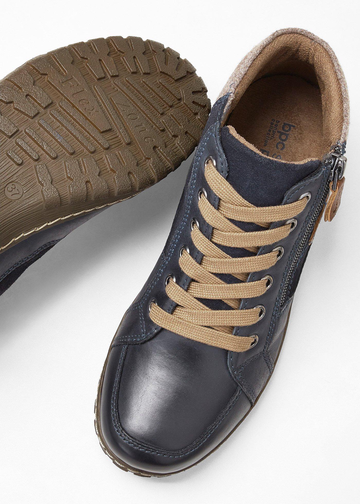 Sznurowane botki, wygodna szerokość - Bonprix