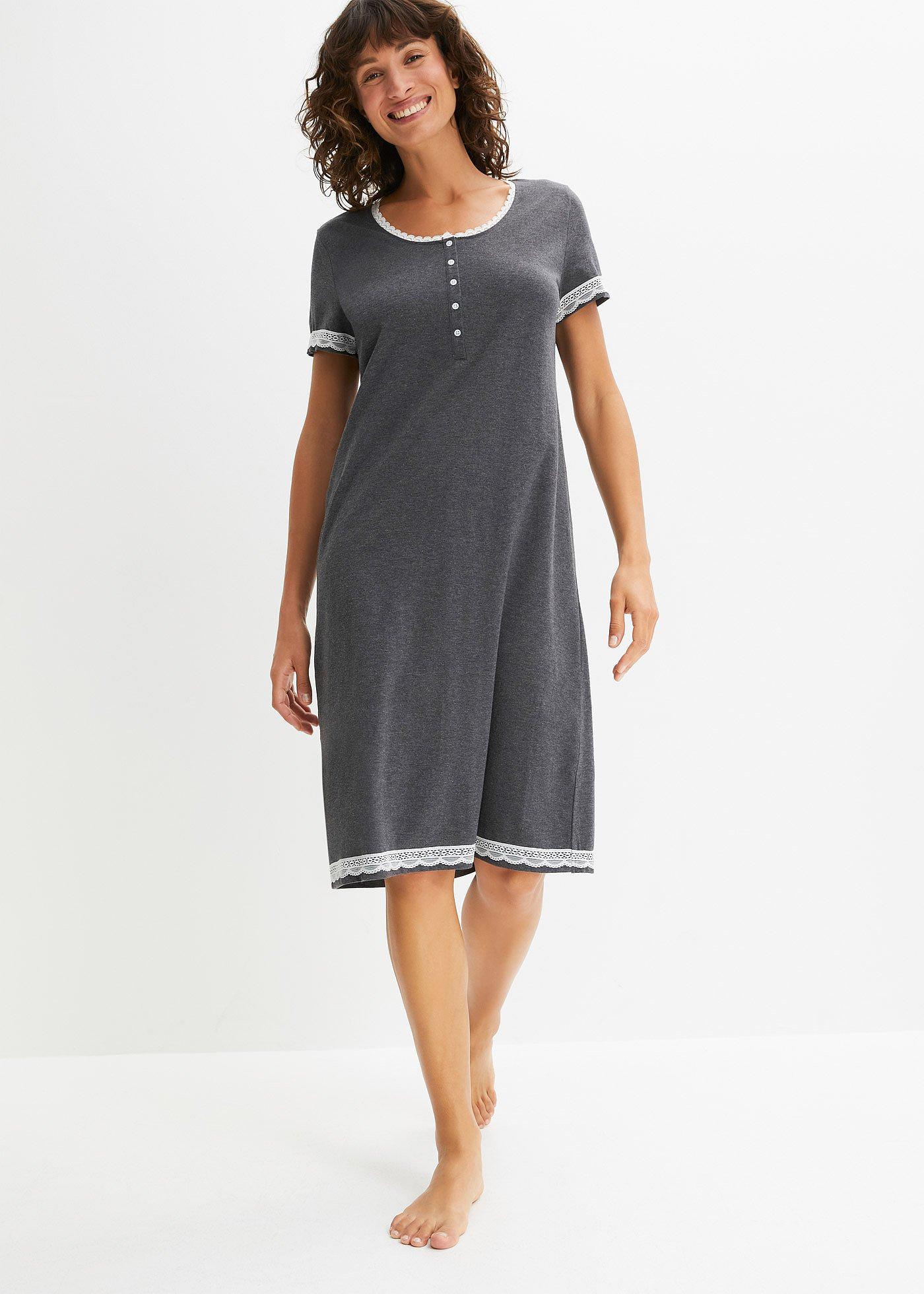 Koszula nocna z plisą guzikową i subtelną koronką - Bonprix