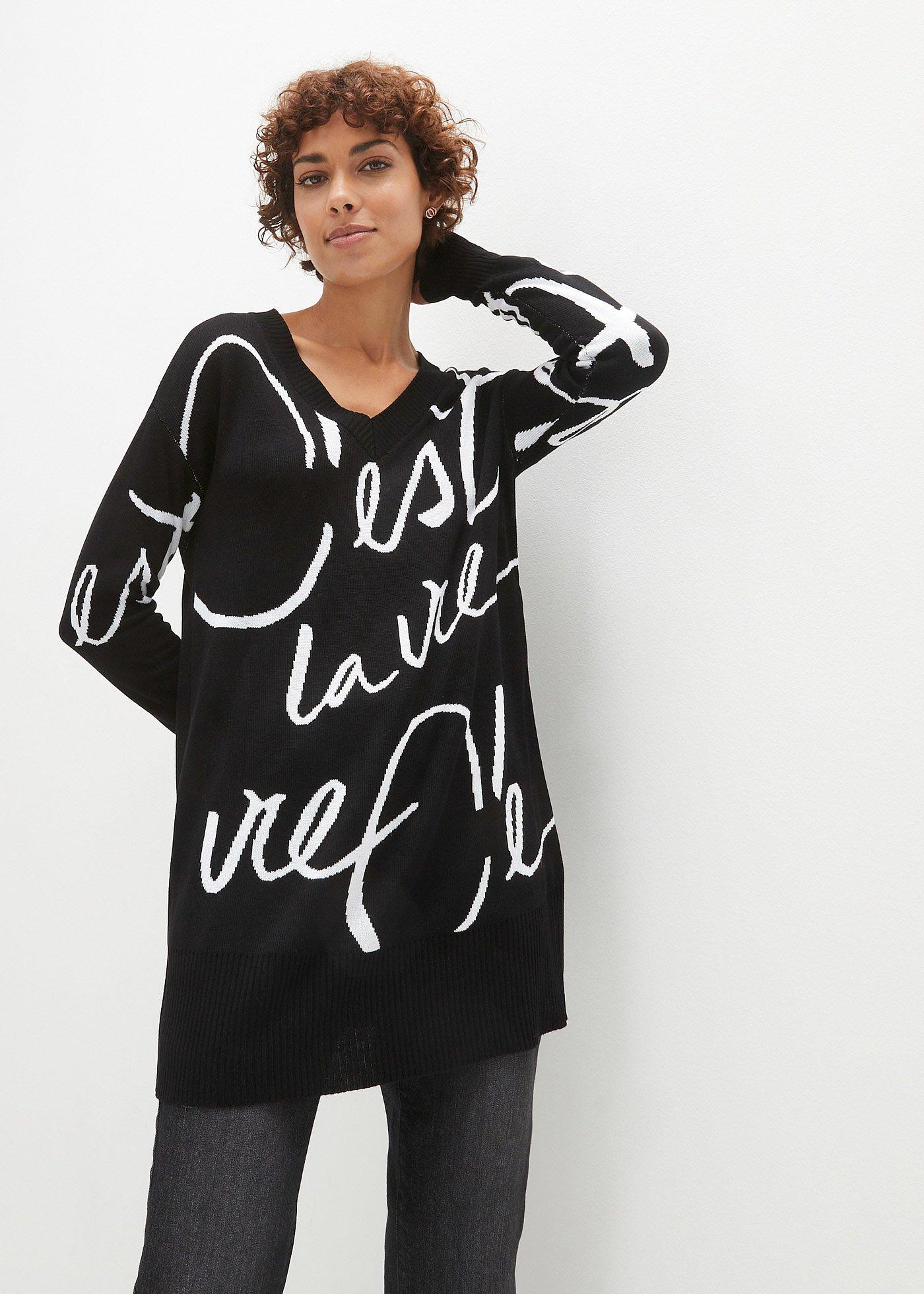 Sweter w napisy - Bonprix