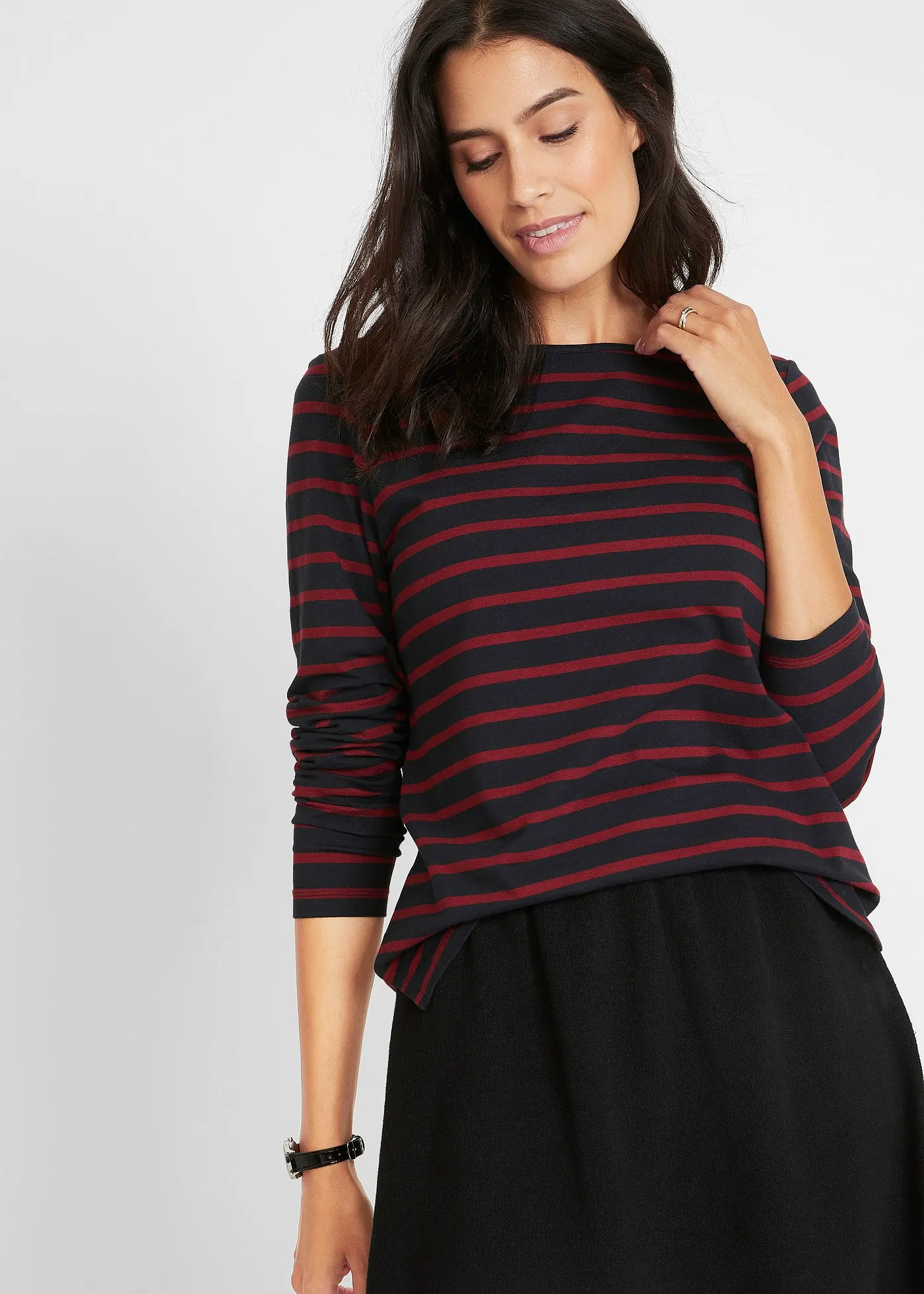 Футболка Bonprix Langarmshirt mit U-Boot-Ausschnitt (комплект из 2 предметов)