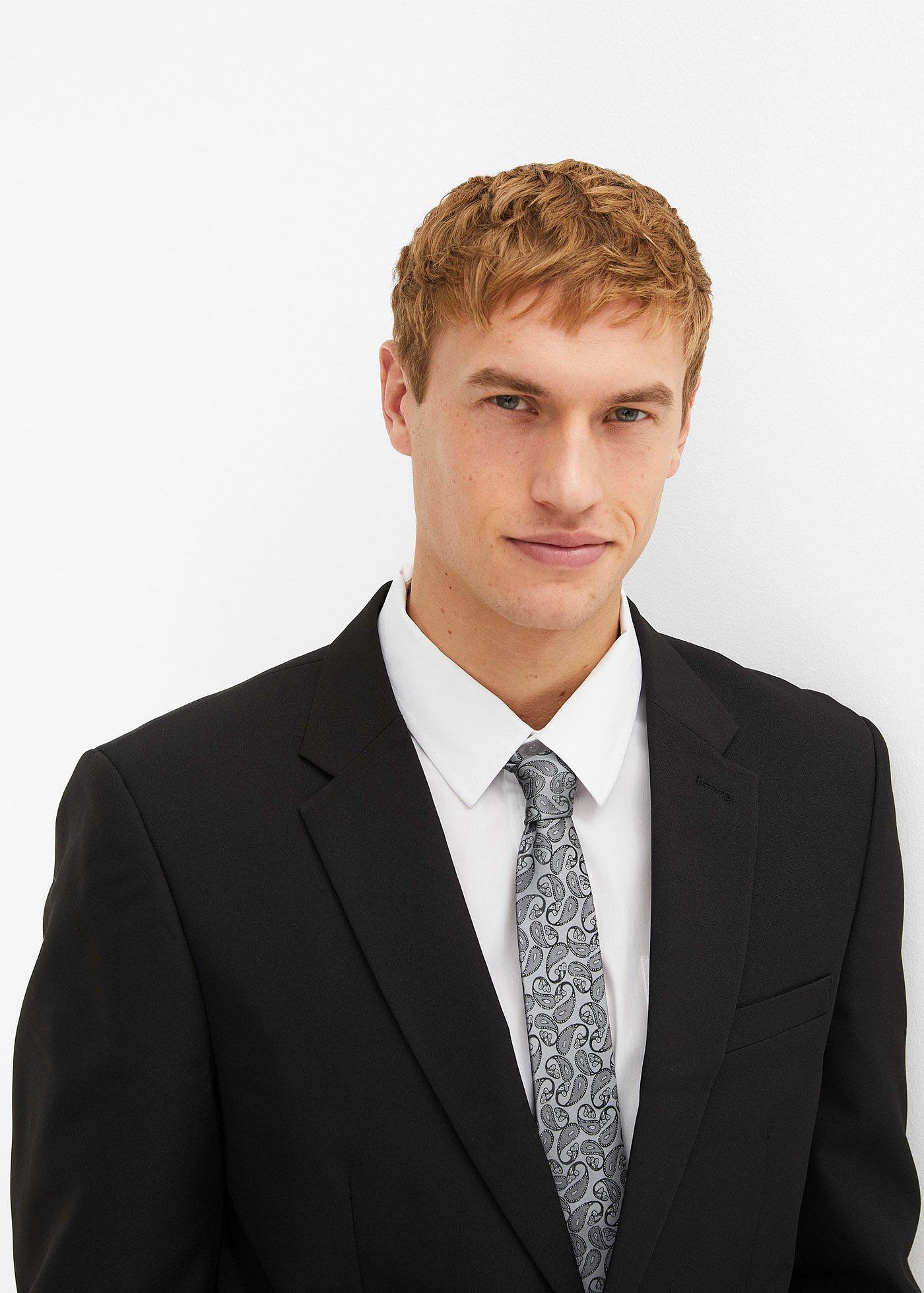 Garnitur 4-częściowy: marynarka, spodnie, koszula, krawat - Bonprix