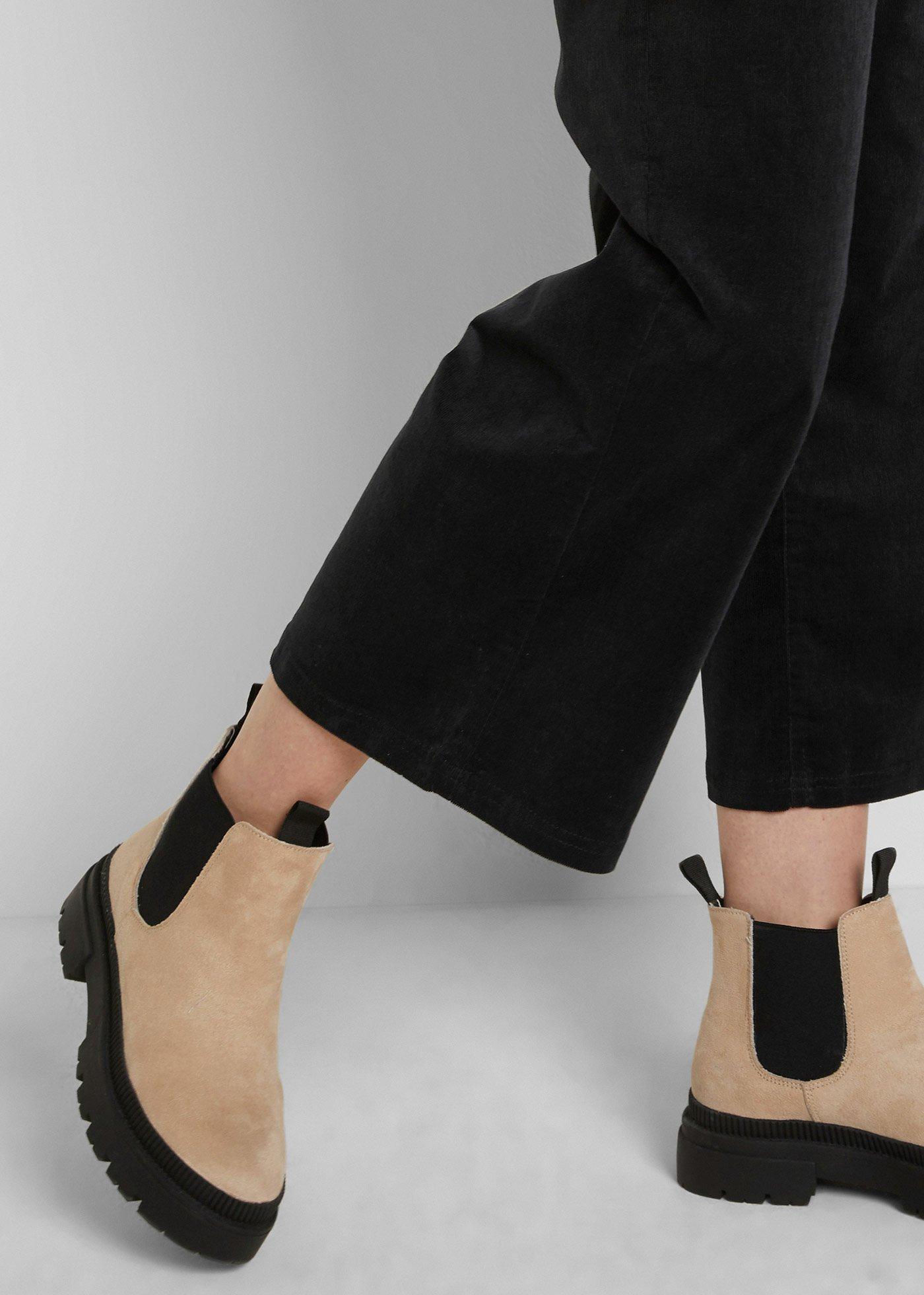 Szerokie spodnie sztruksowe culotte high-waist z wygodnym paskiem, dł. 7/8 - Bonprix