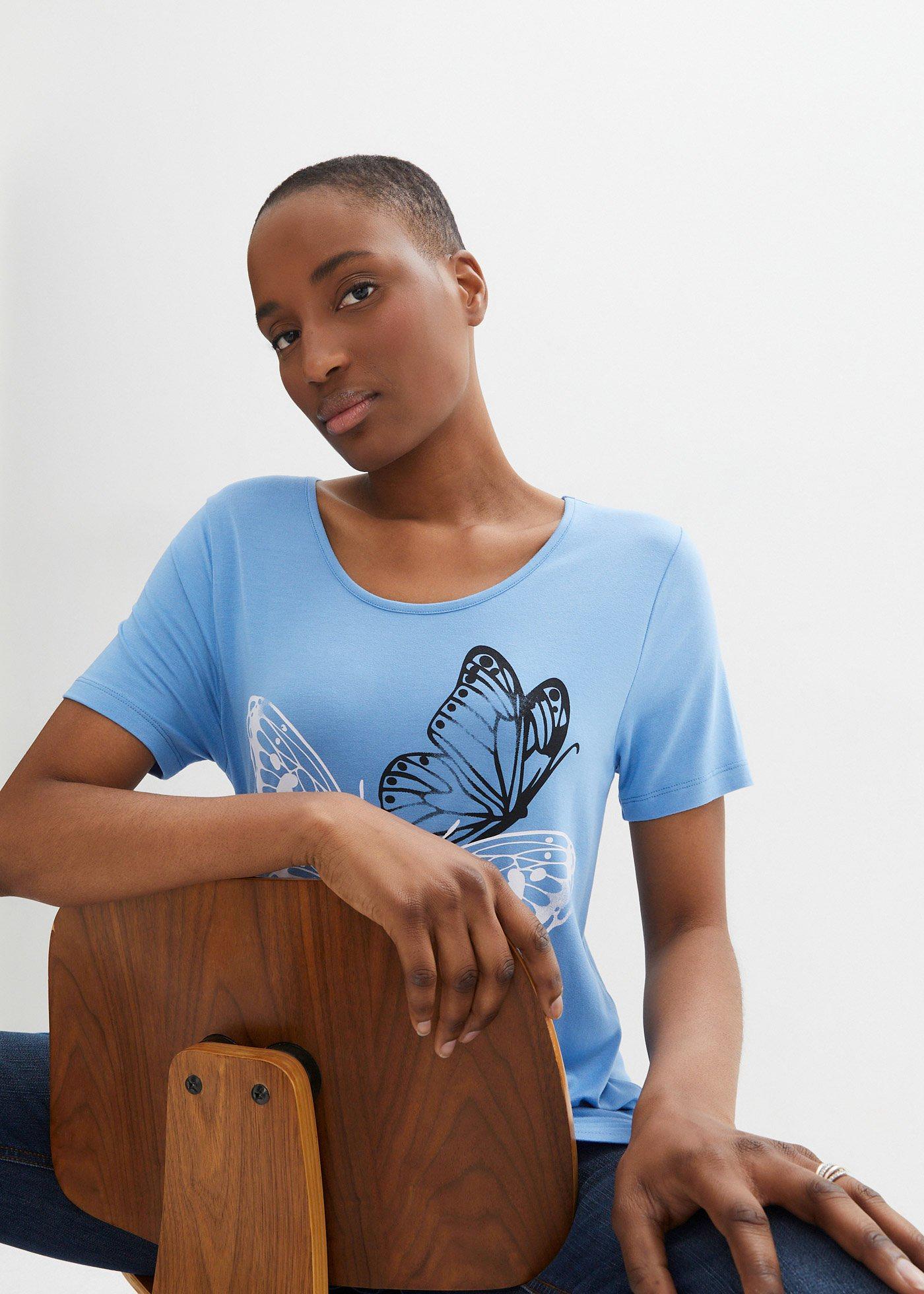 Długi shirt z dłuższymi bokami i nadrukiem w motyle - Bonprix