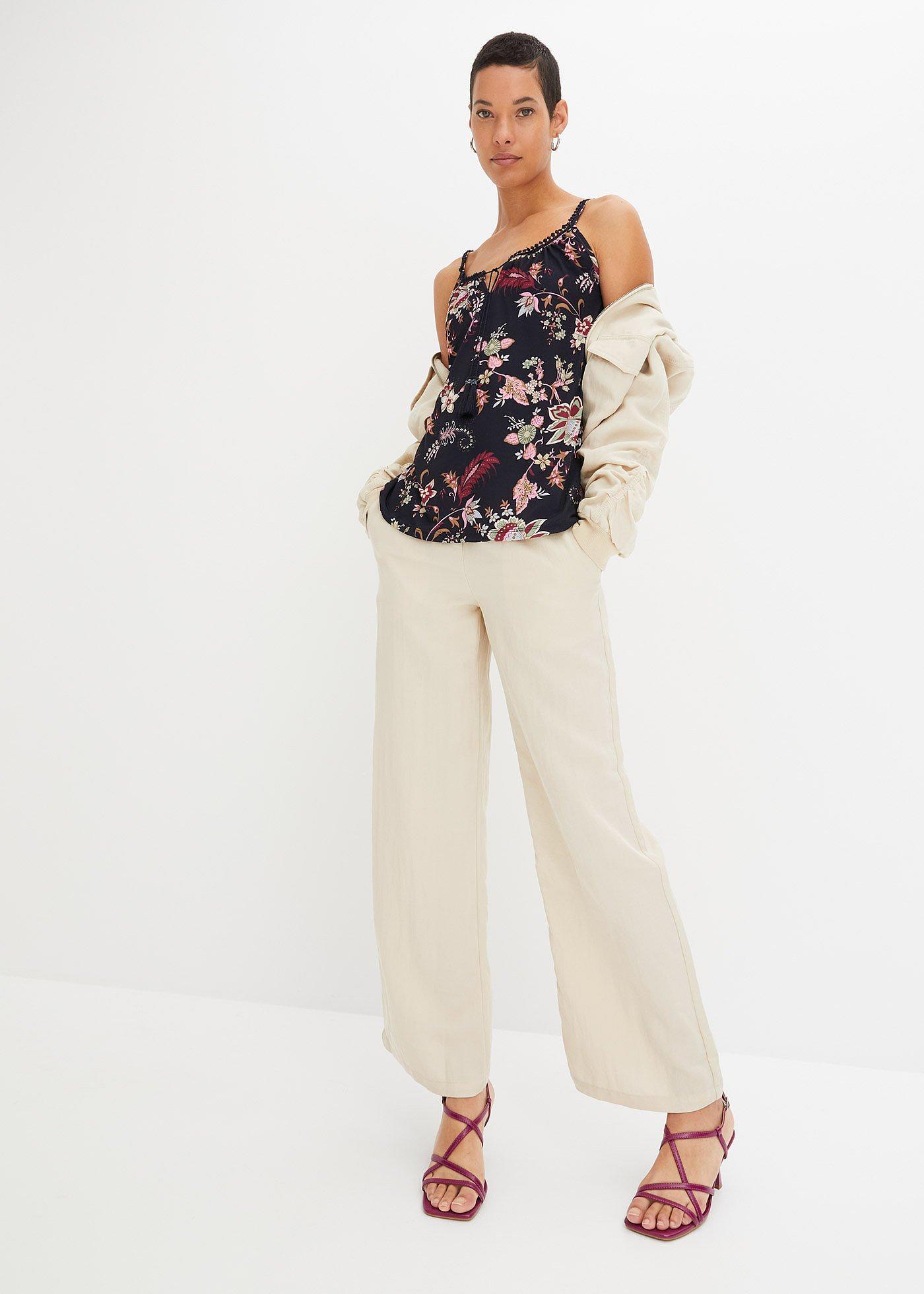 Top shirtowy w kwiaty - Bonprix