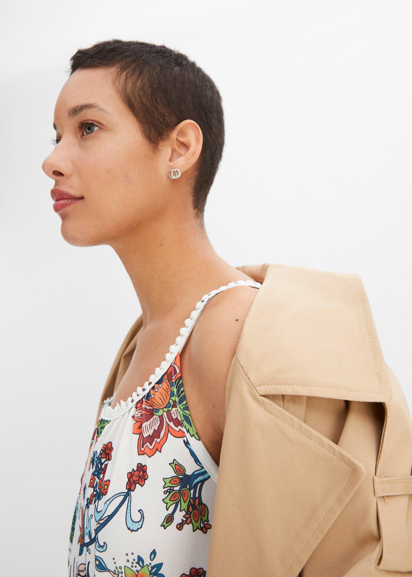 Top shirtowy w kwiaty - Bonprix