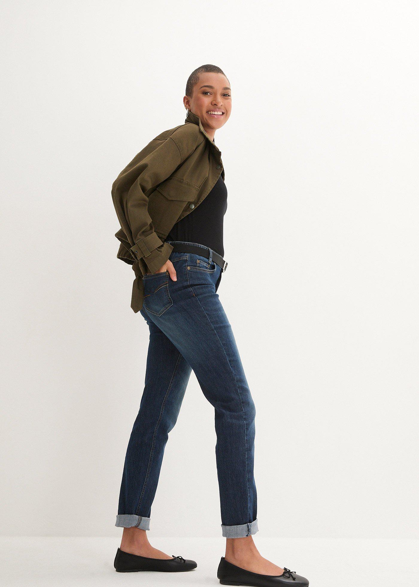 Dżinsy o kroju skinny fit, mid waist, z wygodnym paskiem - Bonprix