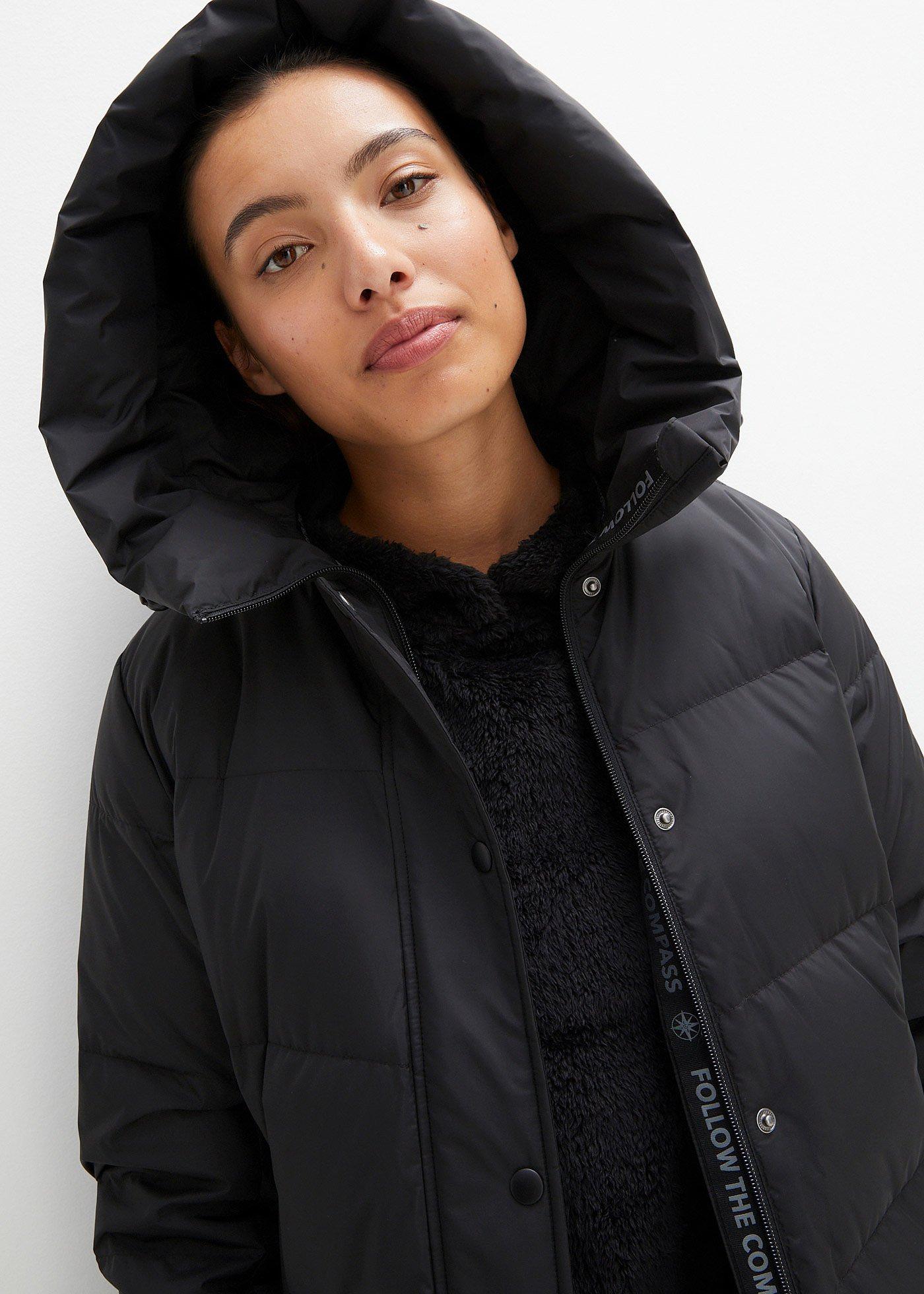 Płaszcz puchowy  na podszewce z nadrukiem, z odpychającego wodę materiału - Bonprix