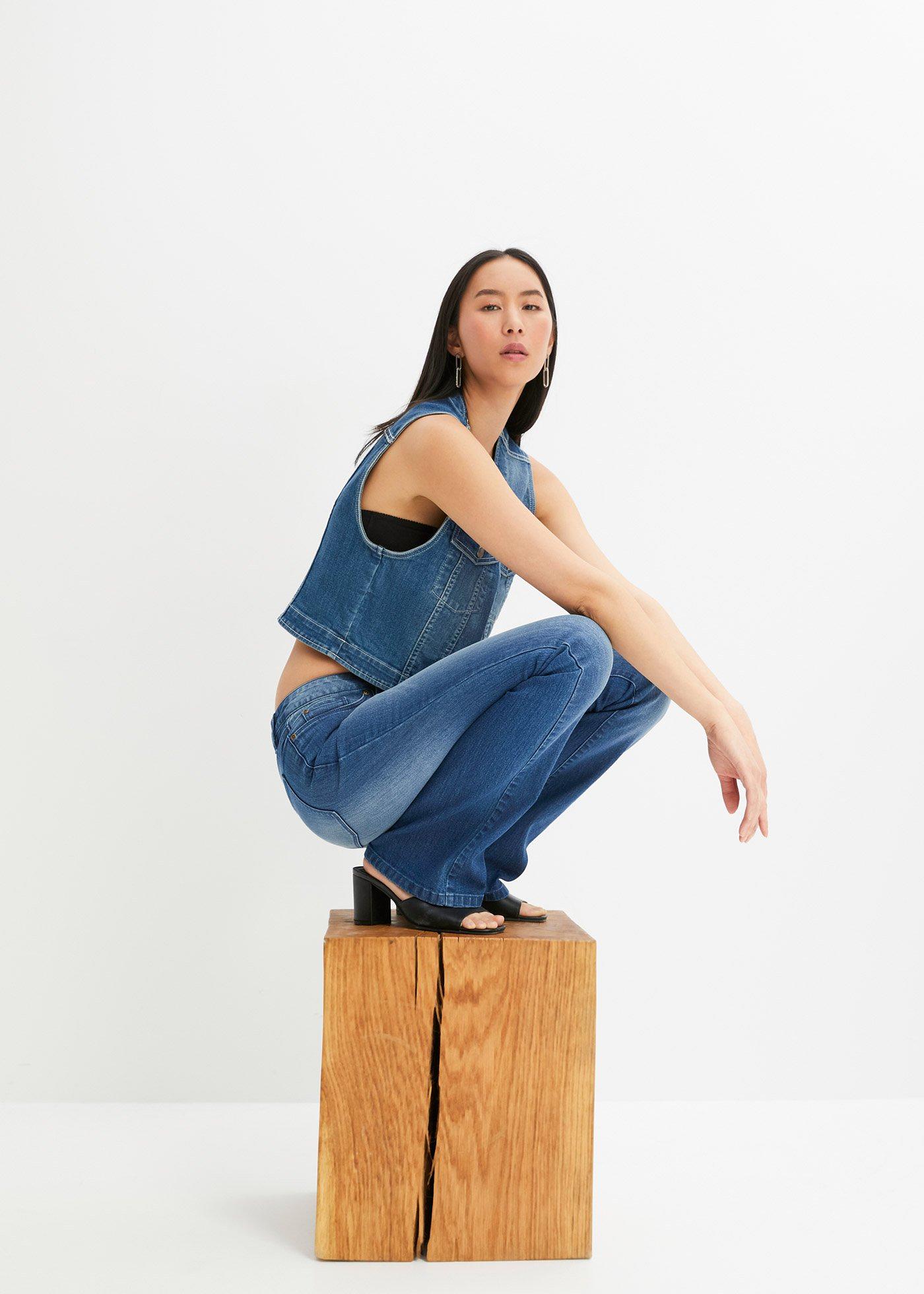 Dżinsy o kroju bootcut, mid waist, ze stretchem - Bonprix
