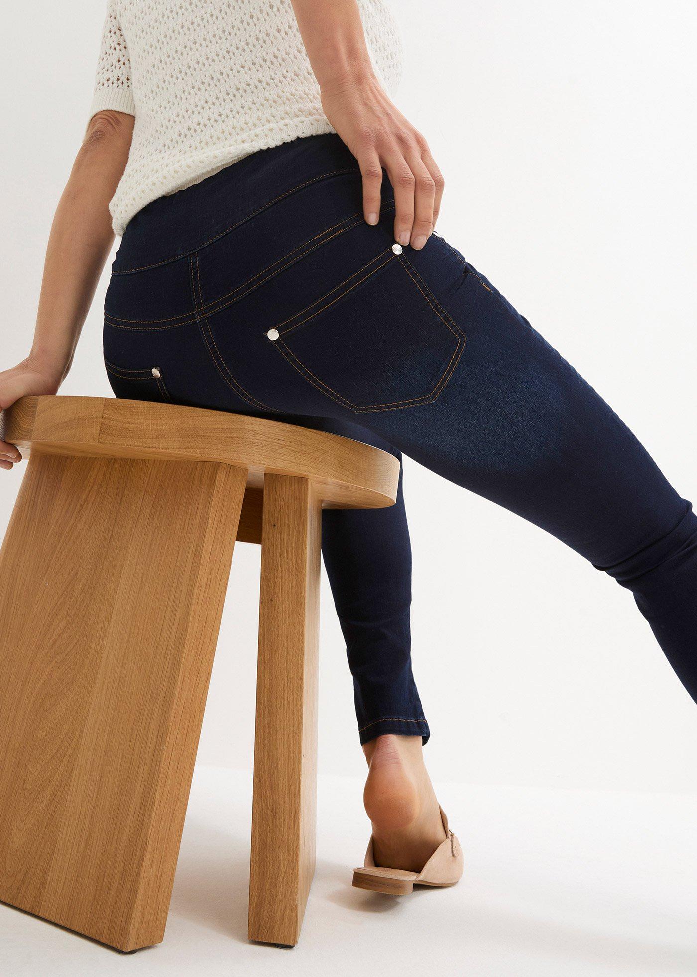 Dżinsy straight, mid waist, super stretch, z wygodnym paskiem - Bonprix