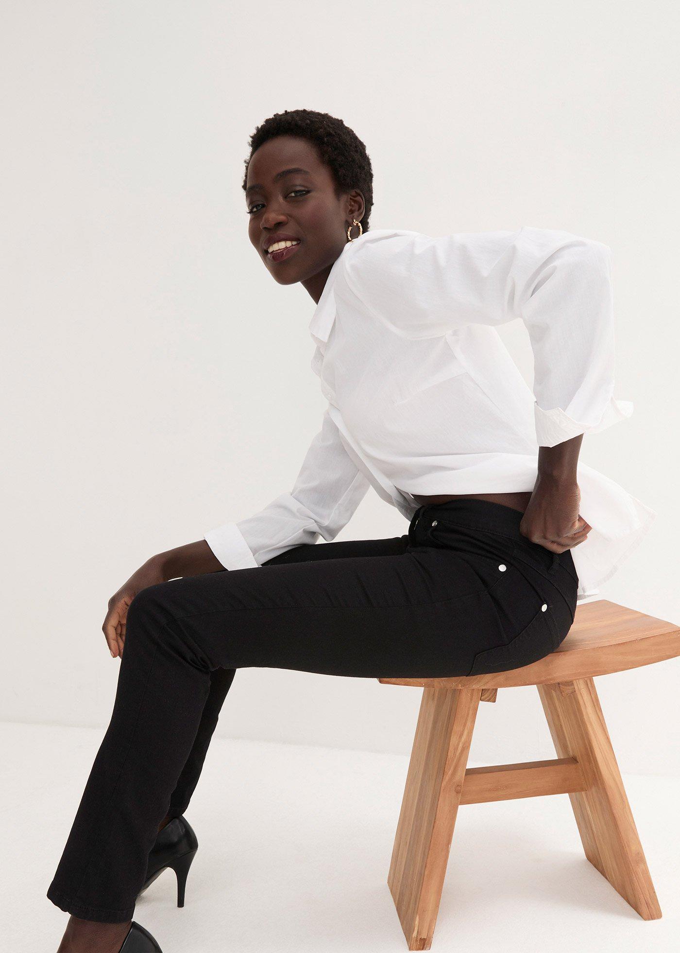 Dżinsy o kroju slim fit, mid waist, z dużą zawartością stretchu - Bonprix