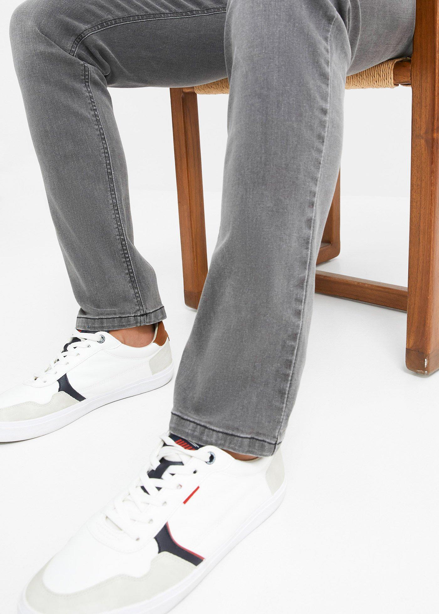 Dżinsy ze stretchem o kroju slim fit, straight - Bonprix