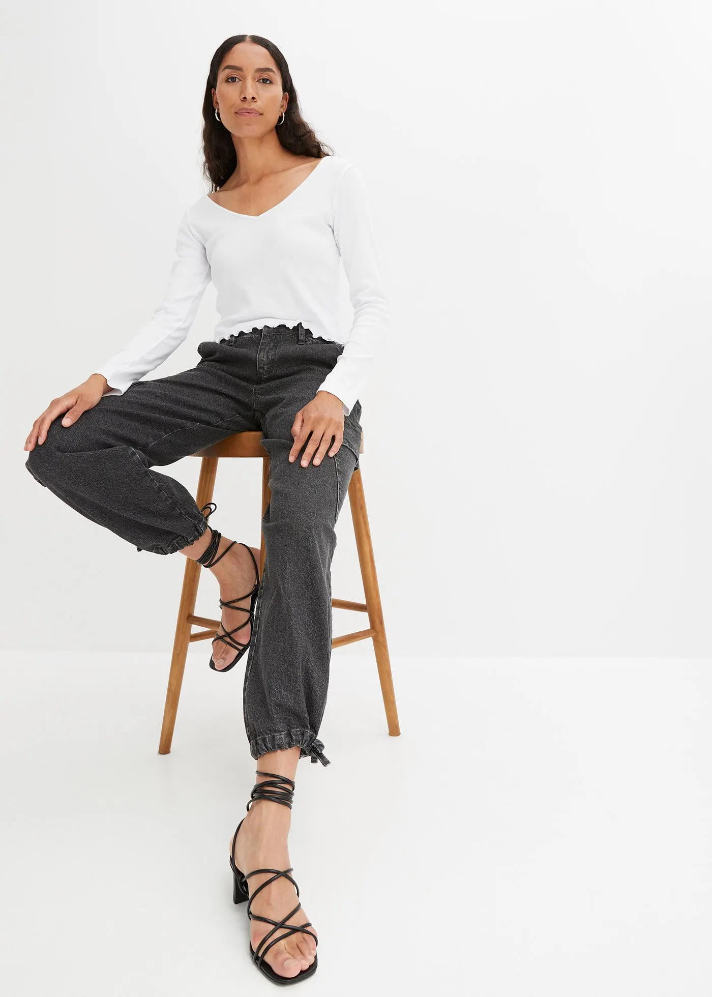 Джинсы-карго Bonprix со средней талией