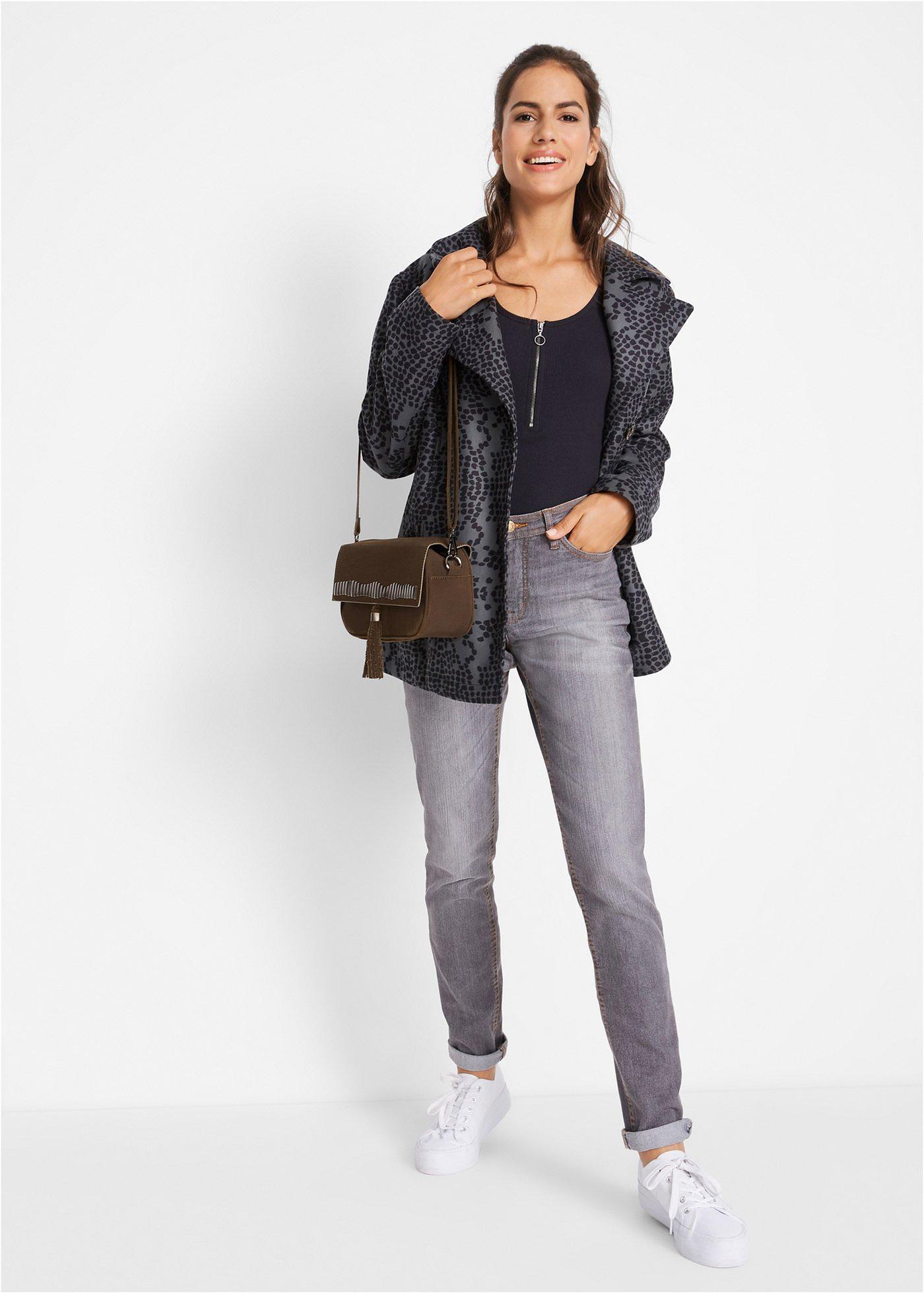 Dżinsy o kroju mom, mid waist, z wygodnym stretchem - Bonprix