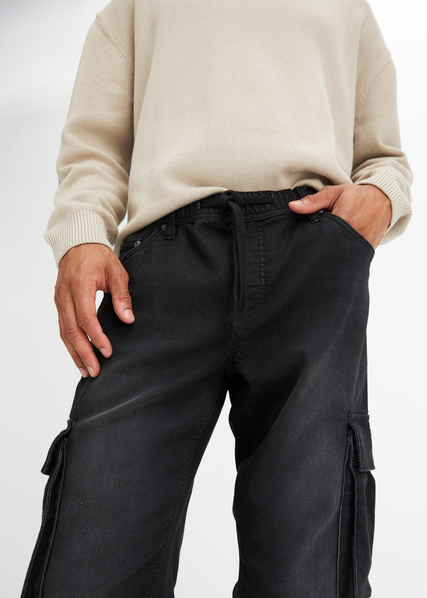 Jeansy dresowe z kieszeniami cargo, slim fit, straight, z gumką w talii - Bonprix