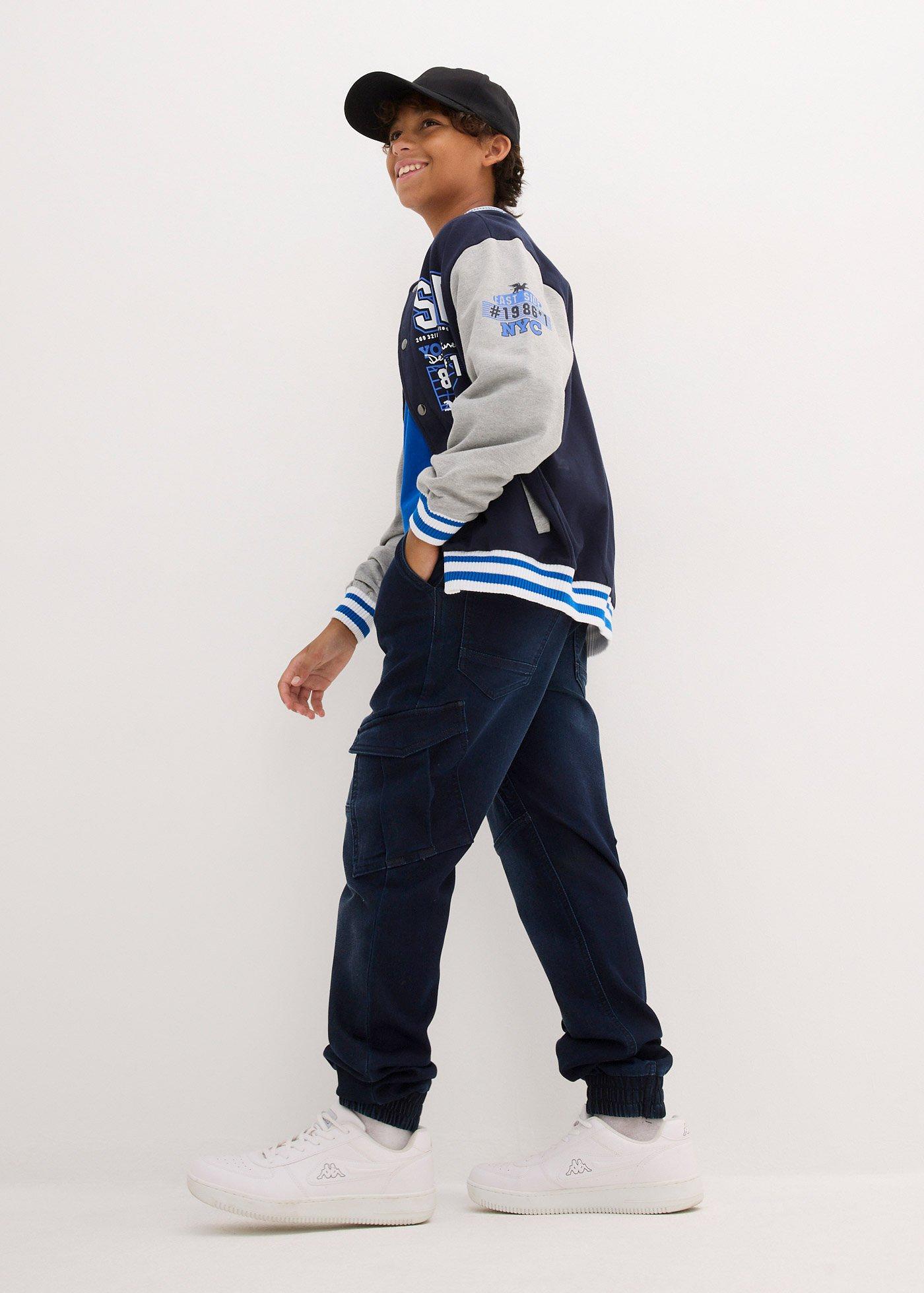 Dżinsy chłopięce z kieszeniami z boku nogawki, Regular Fit - Bonprix