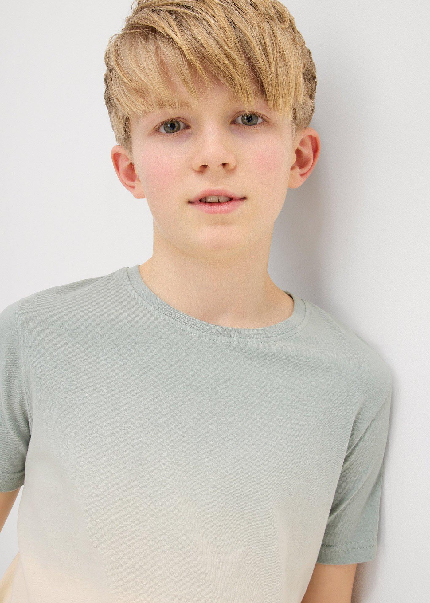 Bawełniany T-shirt w cieniowanym kolorze - Bonprix