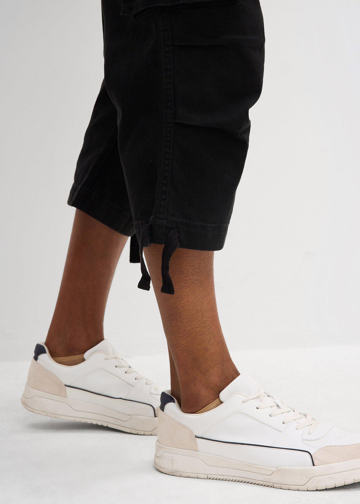 Spodnie cargo 3/4 ze stretchem, loose fit, bardzo szerokie - Bonprix