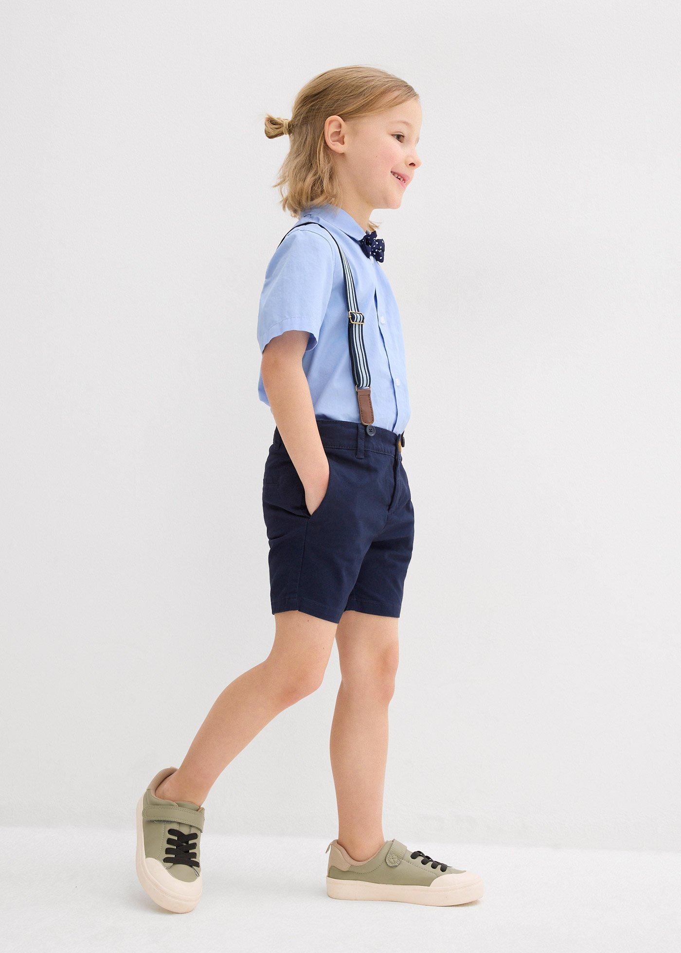 Koszula z krótkim rękawem, bermudy chino  na szelkach i mucha (4 części) - Bonprix