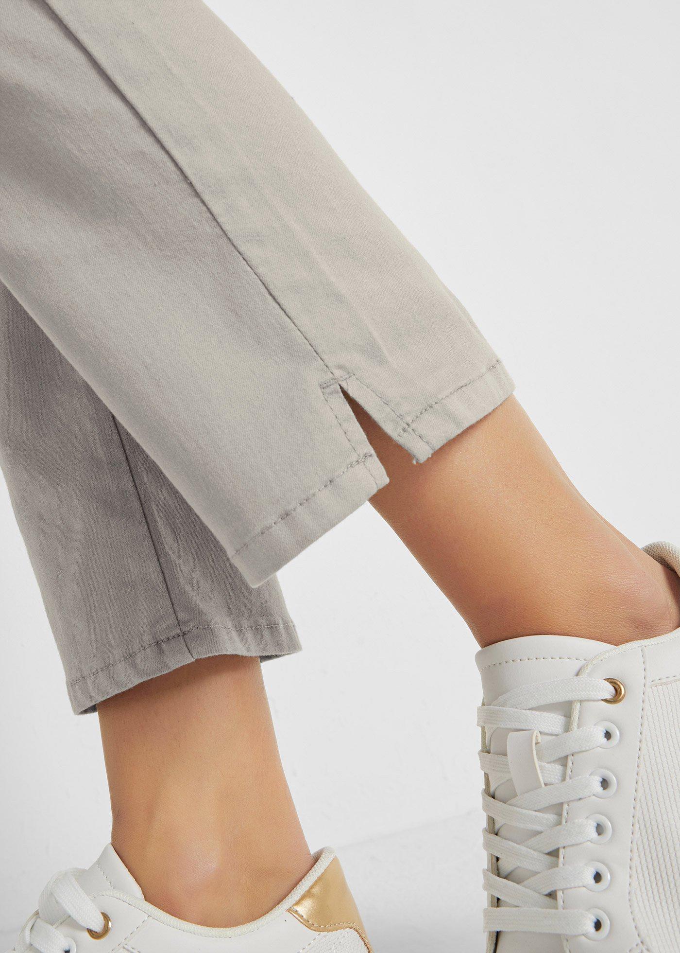 Dżinsy z prostą nogawką, mid waist, ze stretchem - Bonprix