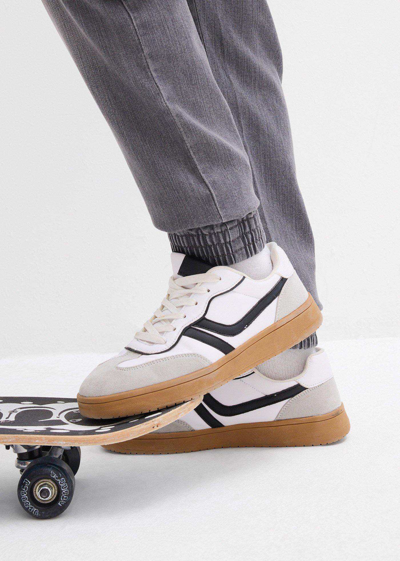 Dżinsy ze stretchem i gumką w talii, slim fit - Bonprix