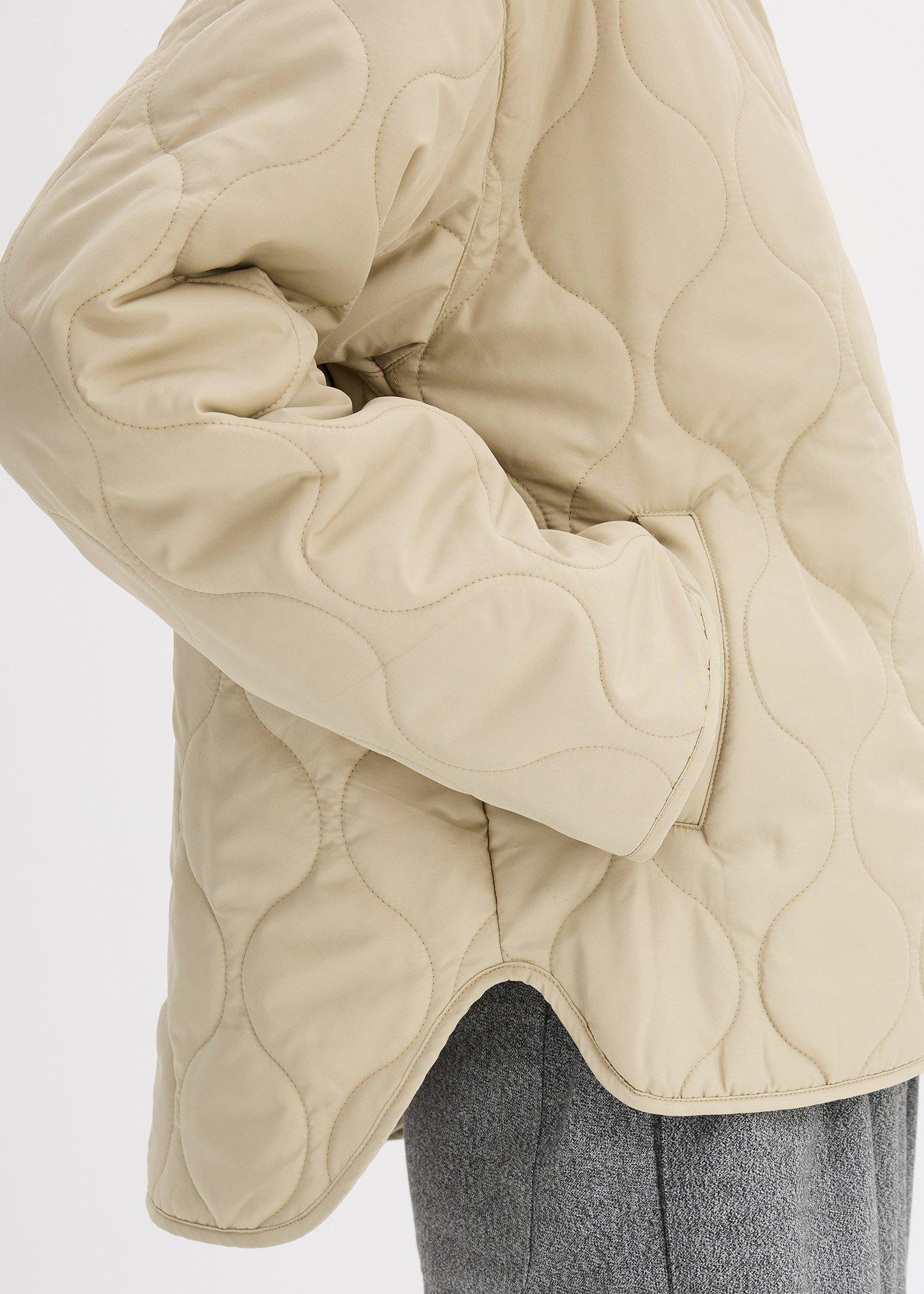 Bardzo lekka kurtka pikowana, oversize - Bonprix