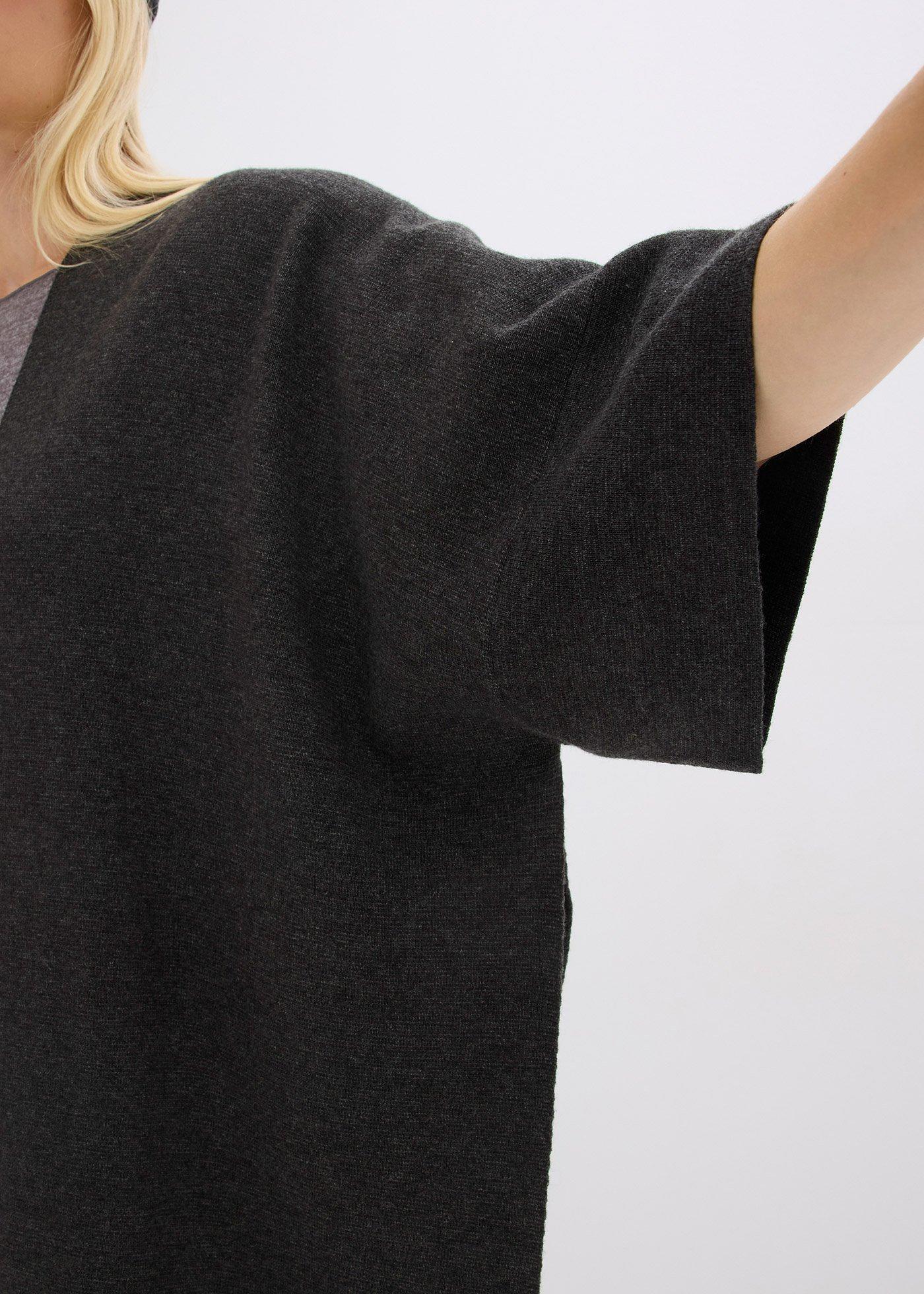 Dzianinowa peleryna oversize - Bonprix