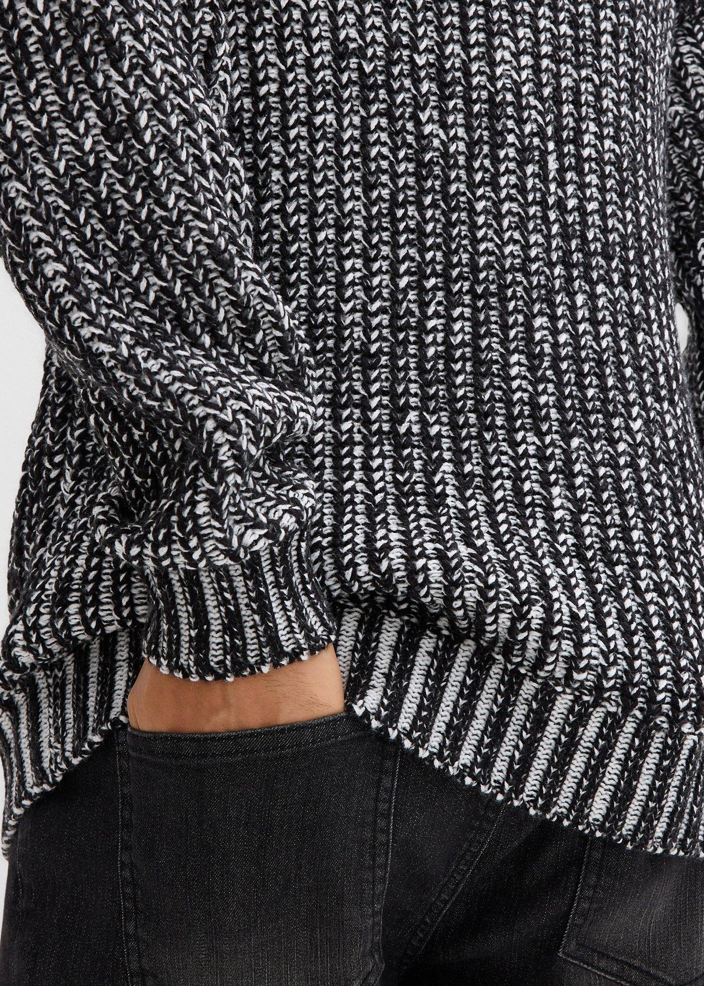 Gruby sweter z kapturem i detalami w stylu biker - Bonprix