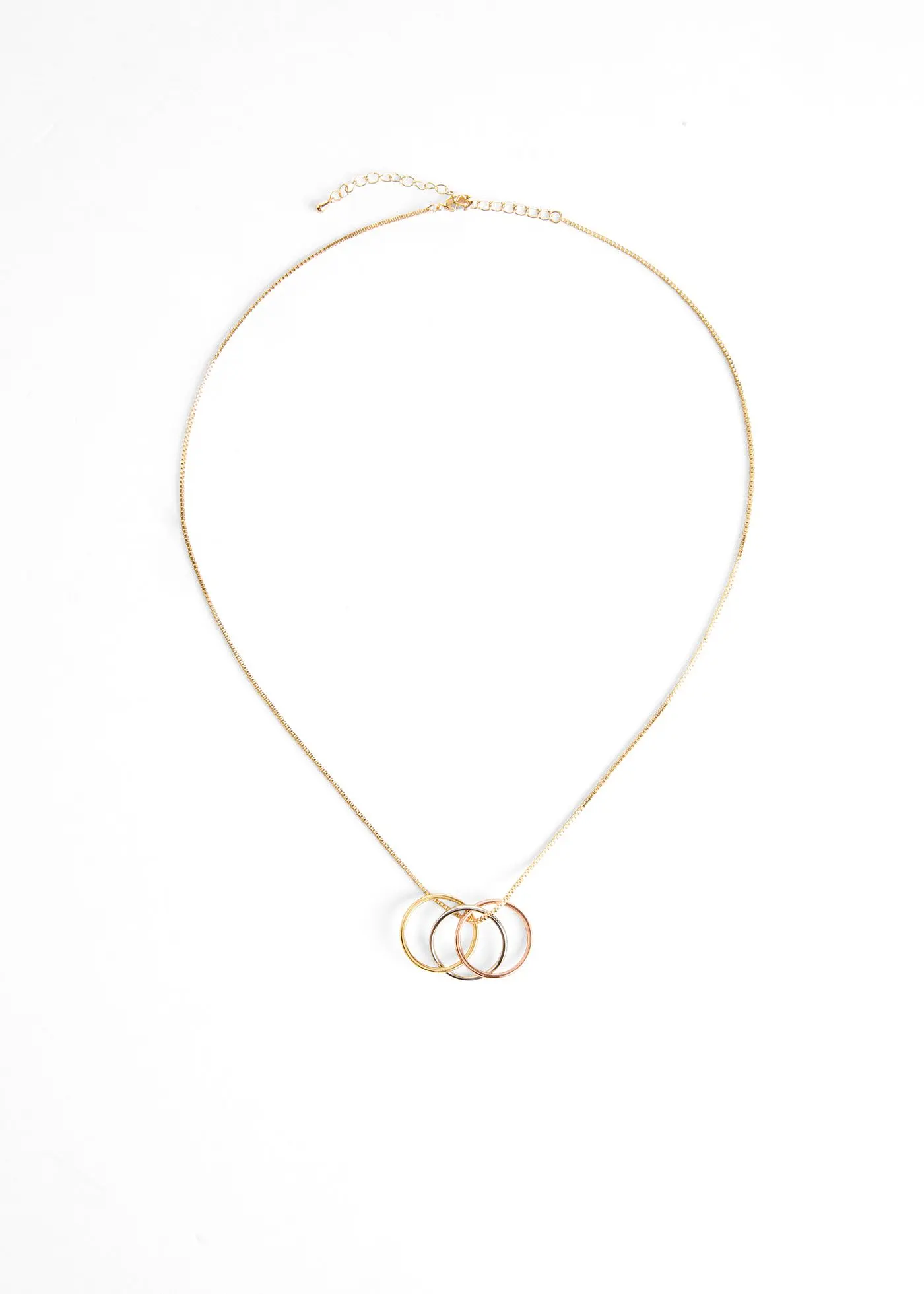 Милая девушка, которая заботится обо мне