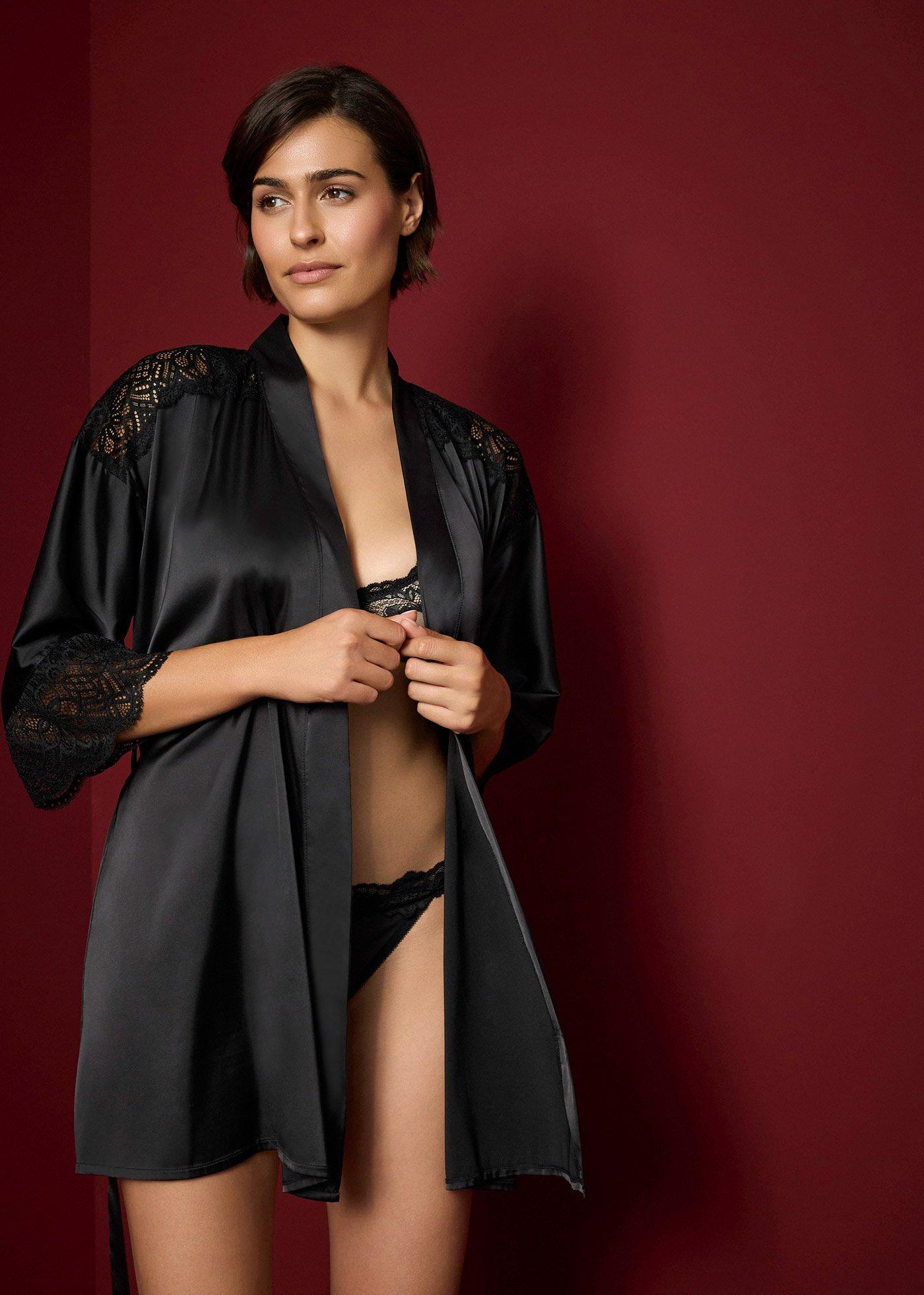 Satynowe kimono z efektem połysku - Bonprix