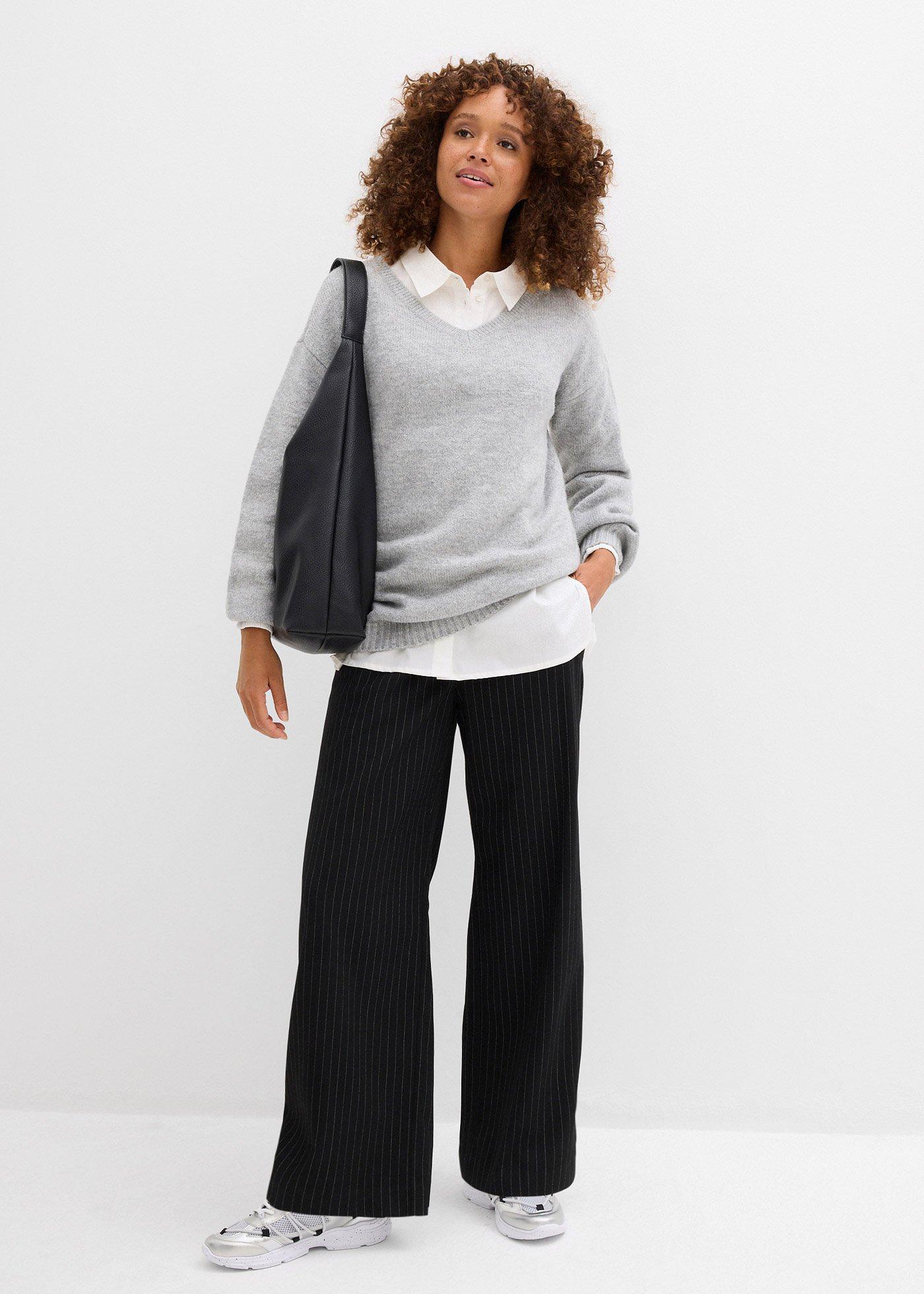Sweter z dekoltem w serek - Bonprix
