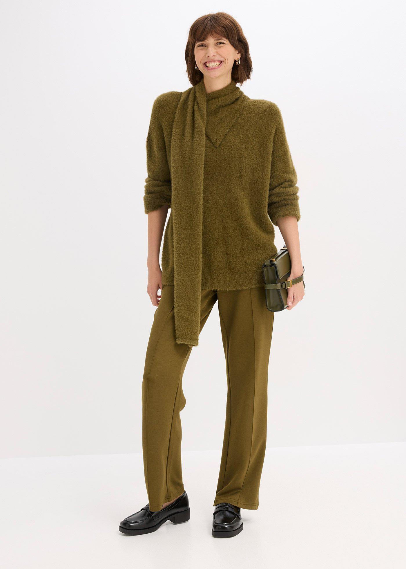 Sweter oversize z szalem - Bonprix