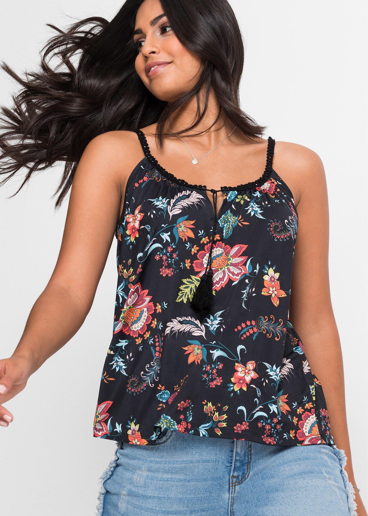 Top shirtowy w kwiaty - Bonprix