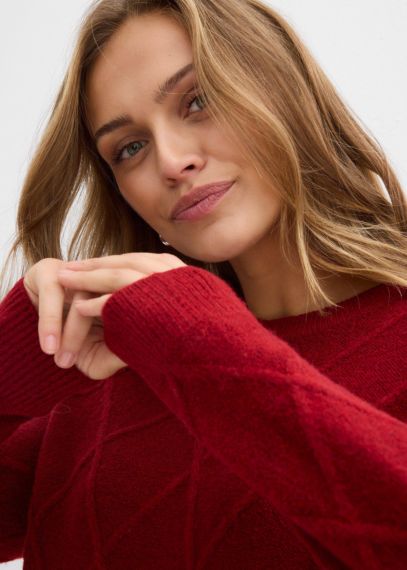 Sweter oversize z warkoczami - Bonprix