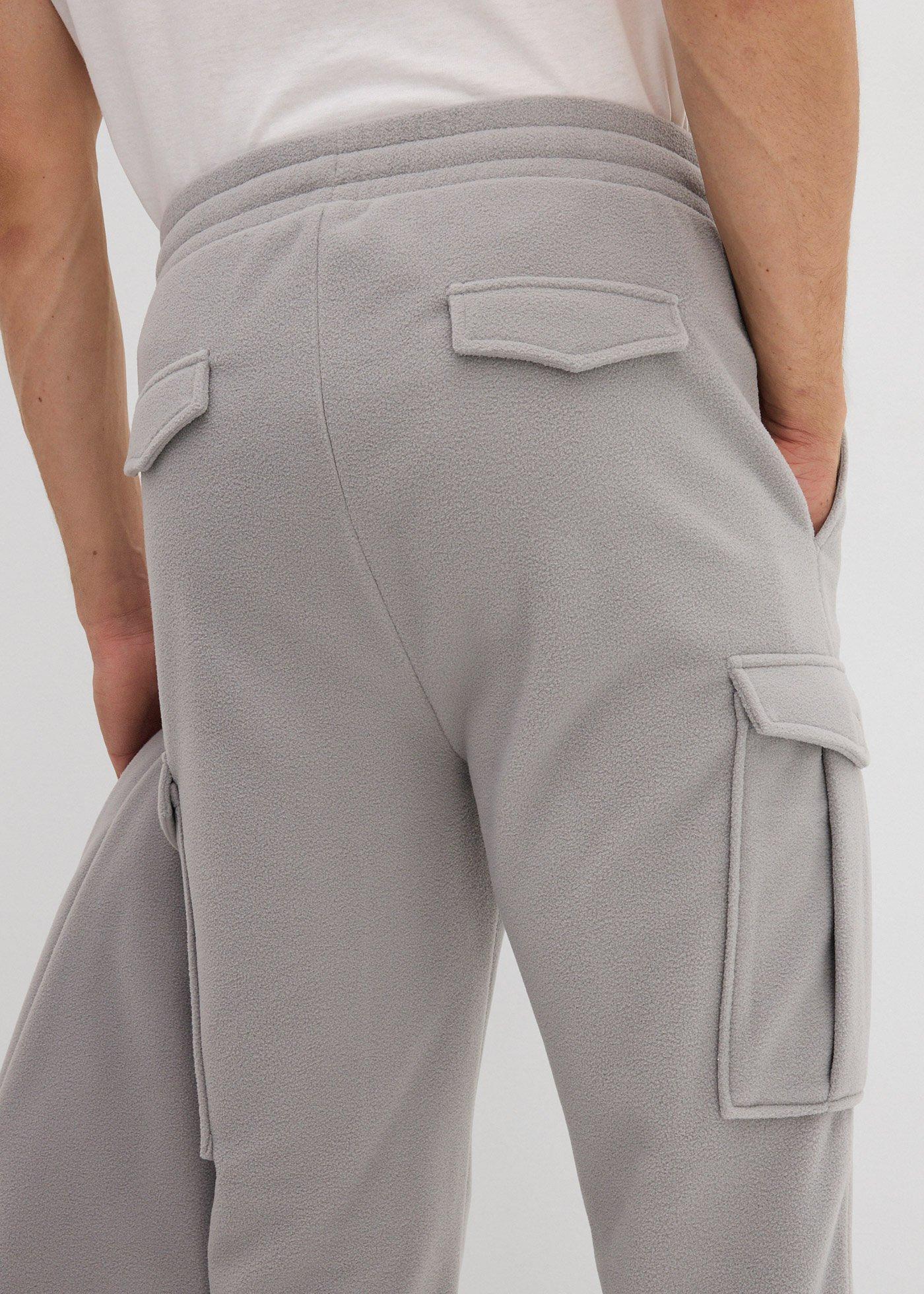 Ciepłe spodnie cargo z polarowego materiału, regular fit - Bonprix